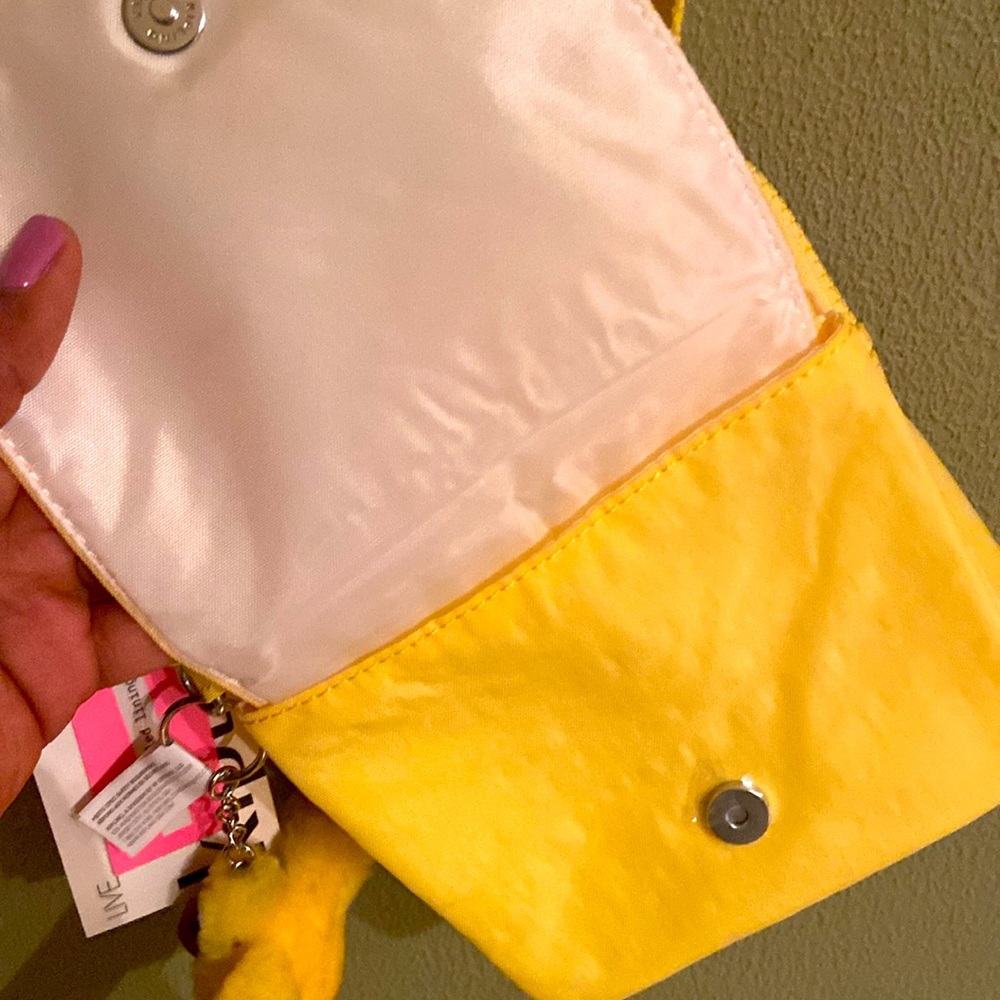 💛 Woman’s Kipling multi compartments yellow crossbody bag! - Picture 4 of 7